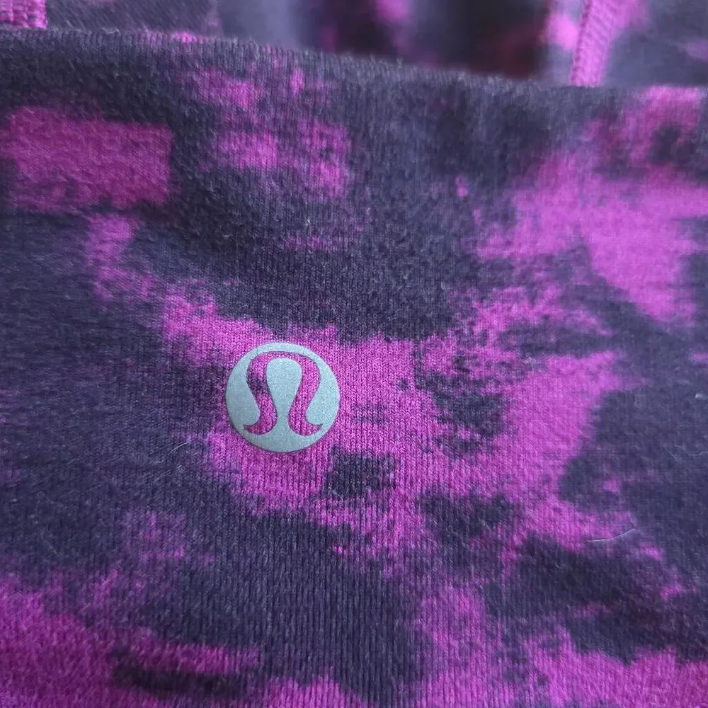 Lululemon womens Sz 4 purple tie dye crop leggings